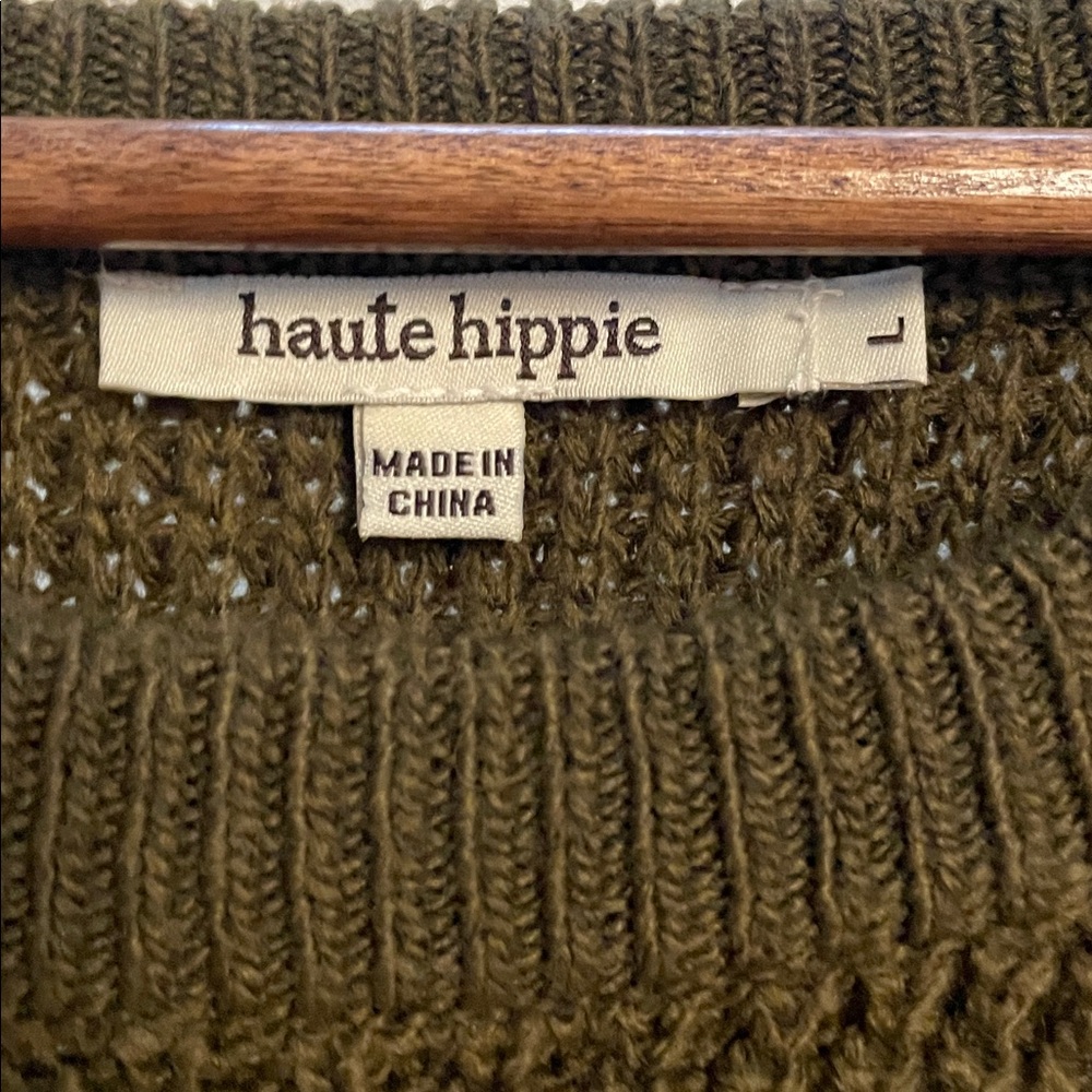 Like new sweater with zippers! - Picture 6 of 8